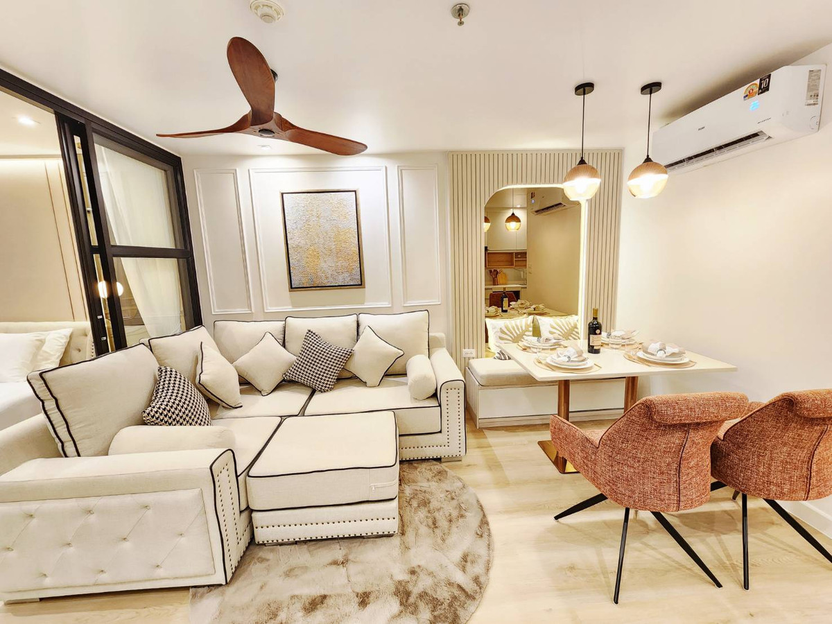 For RentCondoNana, North Nana,Sukhumvit13, Soi Nana : Luxury condo for rent, Sukhumvit Suites, Soi Sukhumvit 13, beautifully decorated, fully furnished.