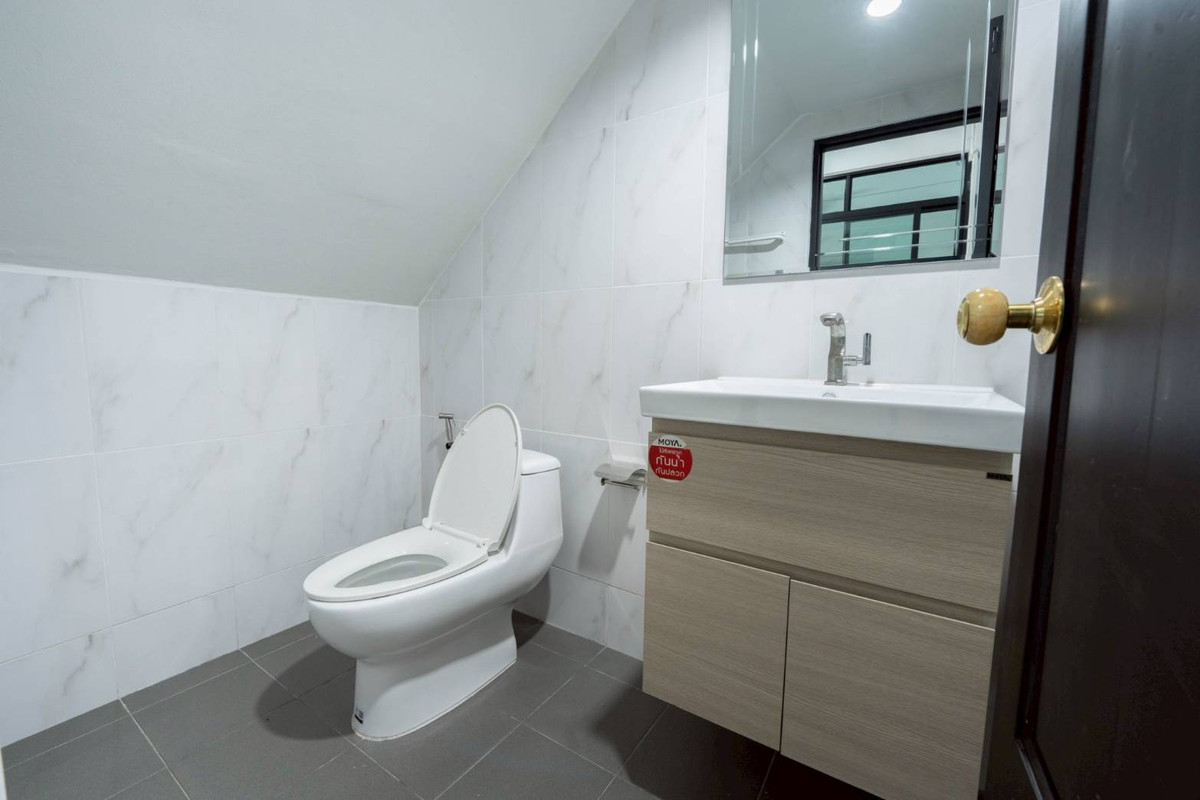 ขายอาคารพาณิชย์นนทบุรี บางใหญ่ บางบัวทอง : 🔥 ออฟฟิศ สำนักงาน 🔥 อาคารพาณิชย์ ตลาดบางใหญ่ / 4 ชั้น (ขาย), Commercial Building Bangyai Market / 4 Storey (FOR SALE) AOM014