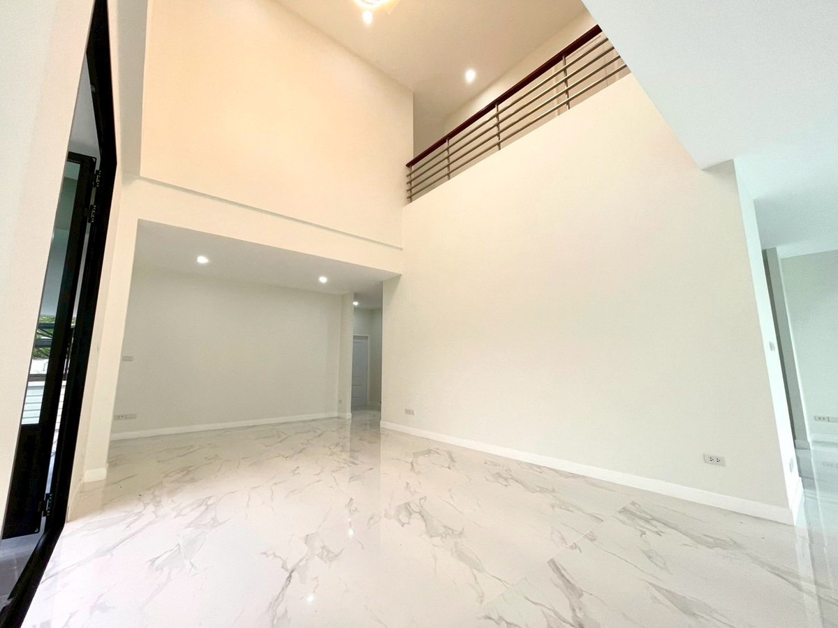 For SaleHouseMahachai Samut Sakhon : Nusasiri Rama 2 / 4 Bedrooms (For Sale), Nusasiri Rama II / 4 Bedrooms (FOR SALE) AOM018