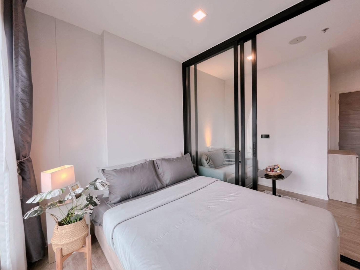 For RentCondoOnnut, Udomsuk : There is a shuttle bus to and from BTS On Nut with furniture.