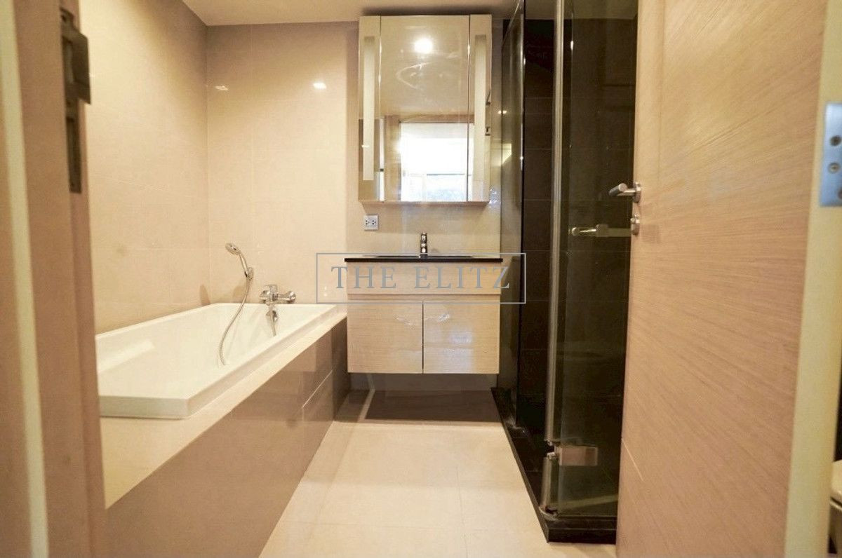 For RentCondoSukhumvit, Asoke, Thonglor : ✨ Via Botani, relax in the heart of the city, low-rise condo, beautiful garden atmosphere 🎉