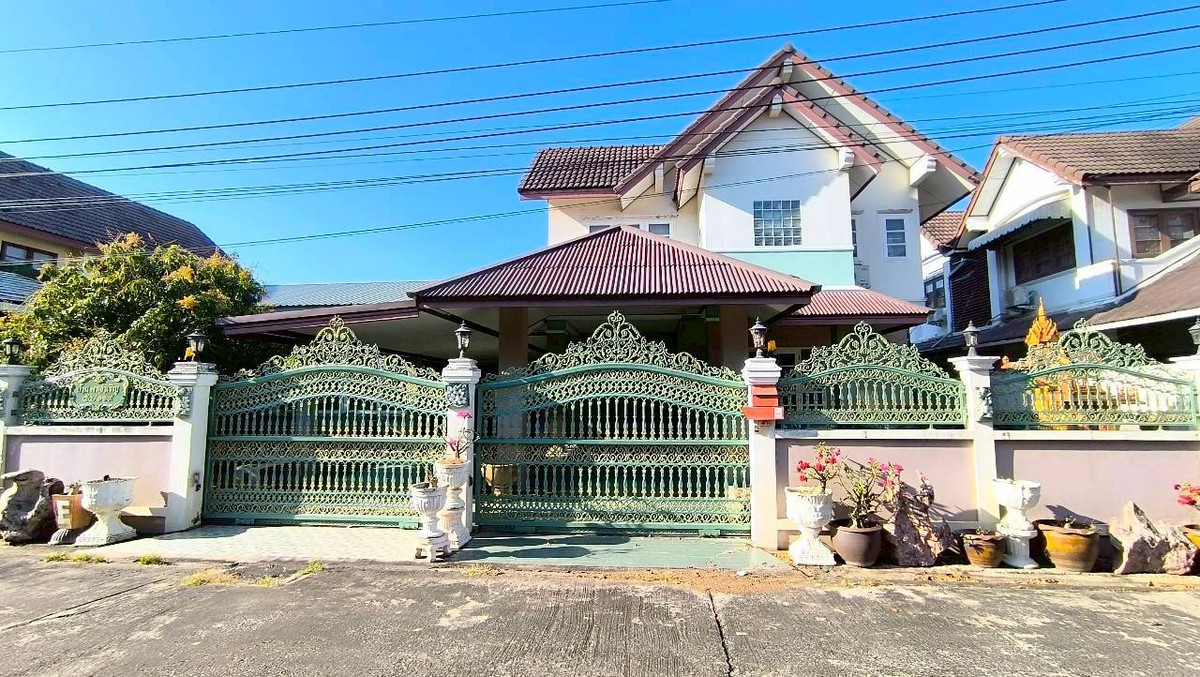 For SaleHousePhutthamonthon, Salaya : Baan Sri Supalai Single house for sale, 129.2 square meters, near Mahidol University, Salaya, Phutthamonthon, Salaya-Bang Len Road. Sri Supalai Village, Ban Mai Subdistrict, Bang Yai District, Nonthaburi, on the boundary between Nonthaburi and Nakhon Path