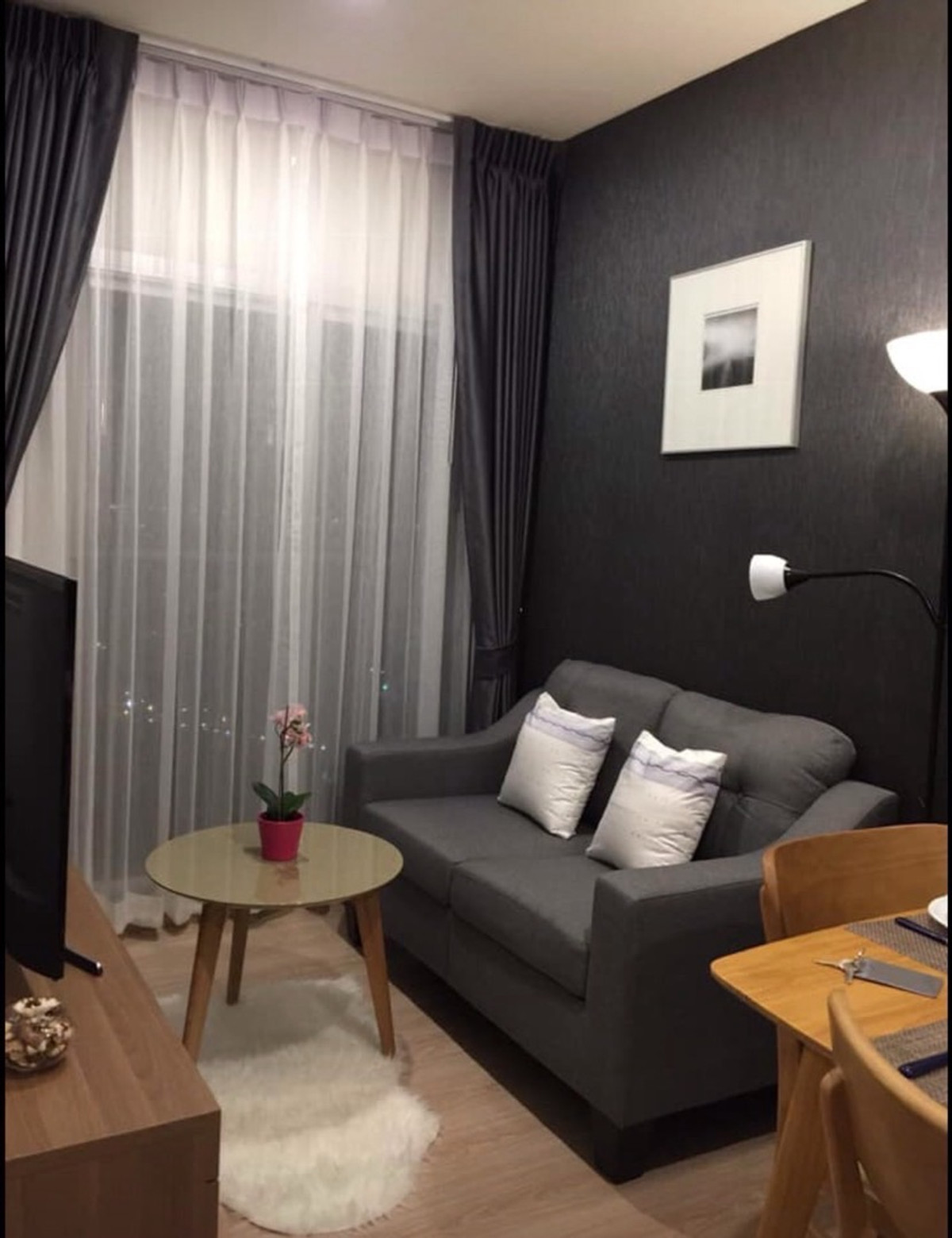 ให้เช่าคอนโดรัชดา ห้วยขวาง : Noble revokve ratchada 1 ห้องนอน ชั้นสูง ไม่บล๊อกวิว 