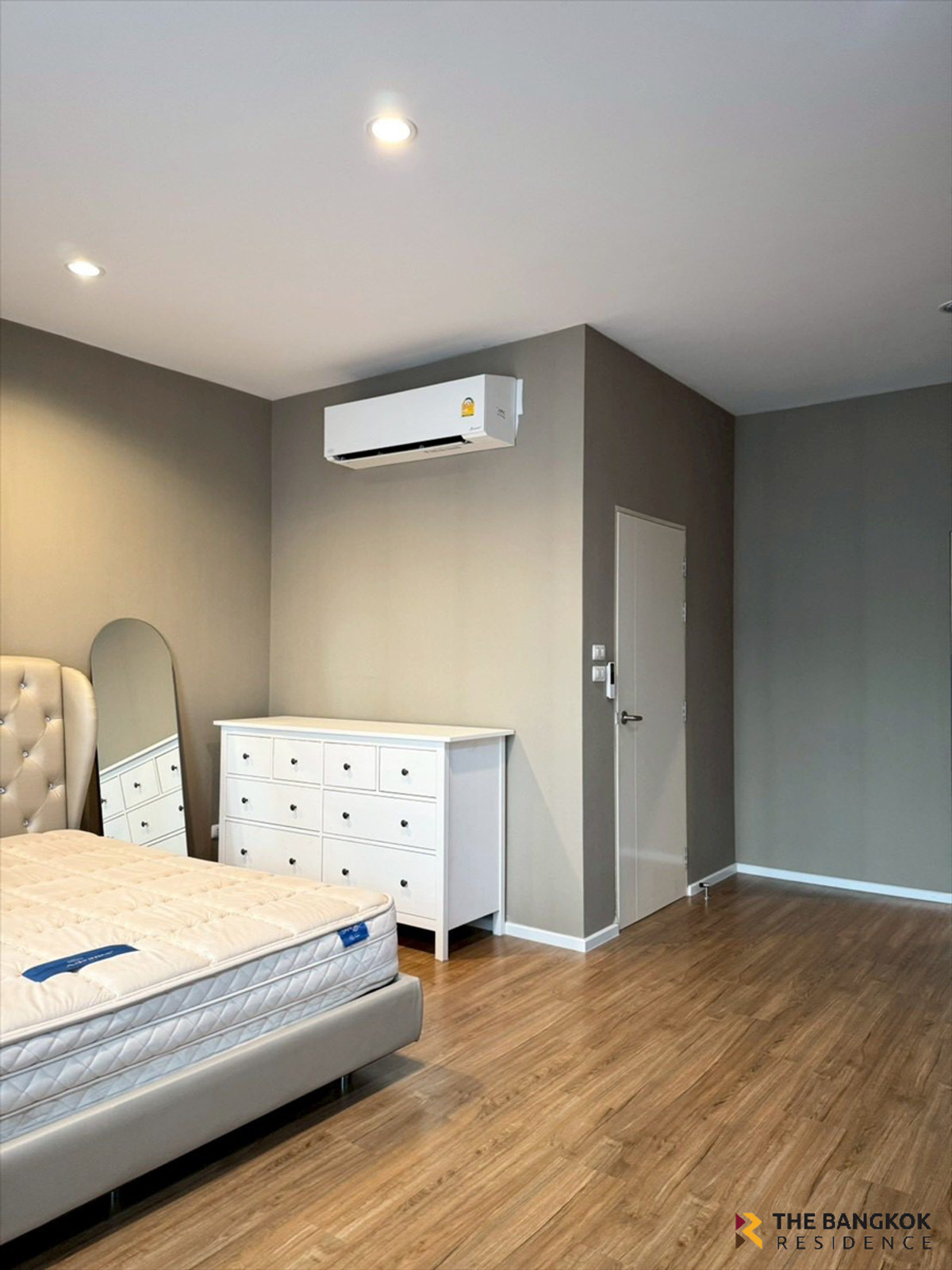 ขายทาวน์โฮมเสรีไทย-นิด้า : Baan Klang Muang Ladprao - Serithai  🏡 ทาวน์โฮม 3 ชั้น ติดถนนเสรีไทย