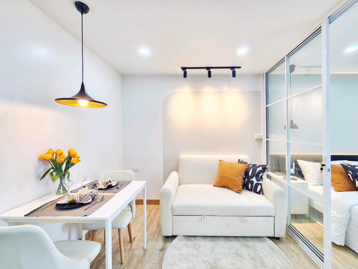 For SaleCondoBang Sue, Wong Sawang, Tao Pun : Condo in Prachachuen zone, oops!! Who is a health person? What clean things do you like? Lets take a look at this room. Colorful, very pleasing to the eyes with the Regent Home 6/1 project. Installments starting at only 5,xxx baht/month, salary 15,000