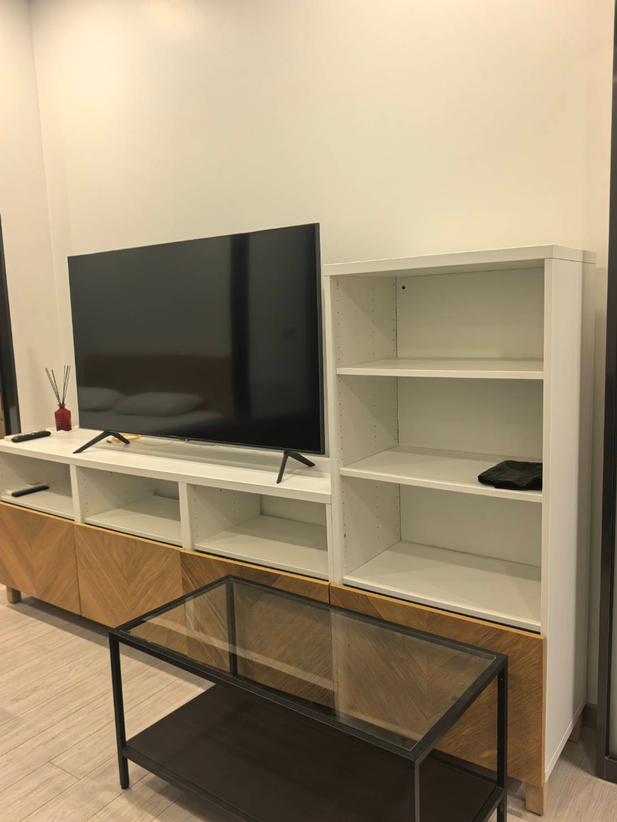 For RentCondoRama9, Petchburi, RCA : FOR RENT - 1 BEDROOM 41 SQ.M- READY TO MOVE IN - CALL NOW 094-641-5974