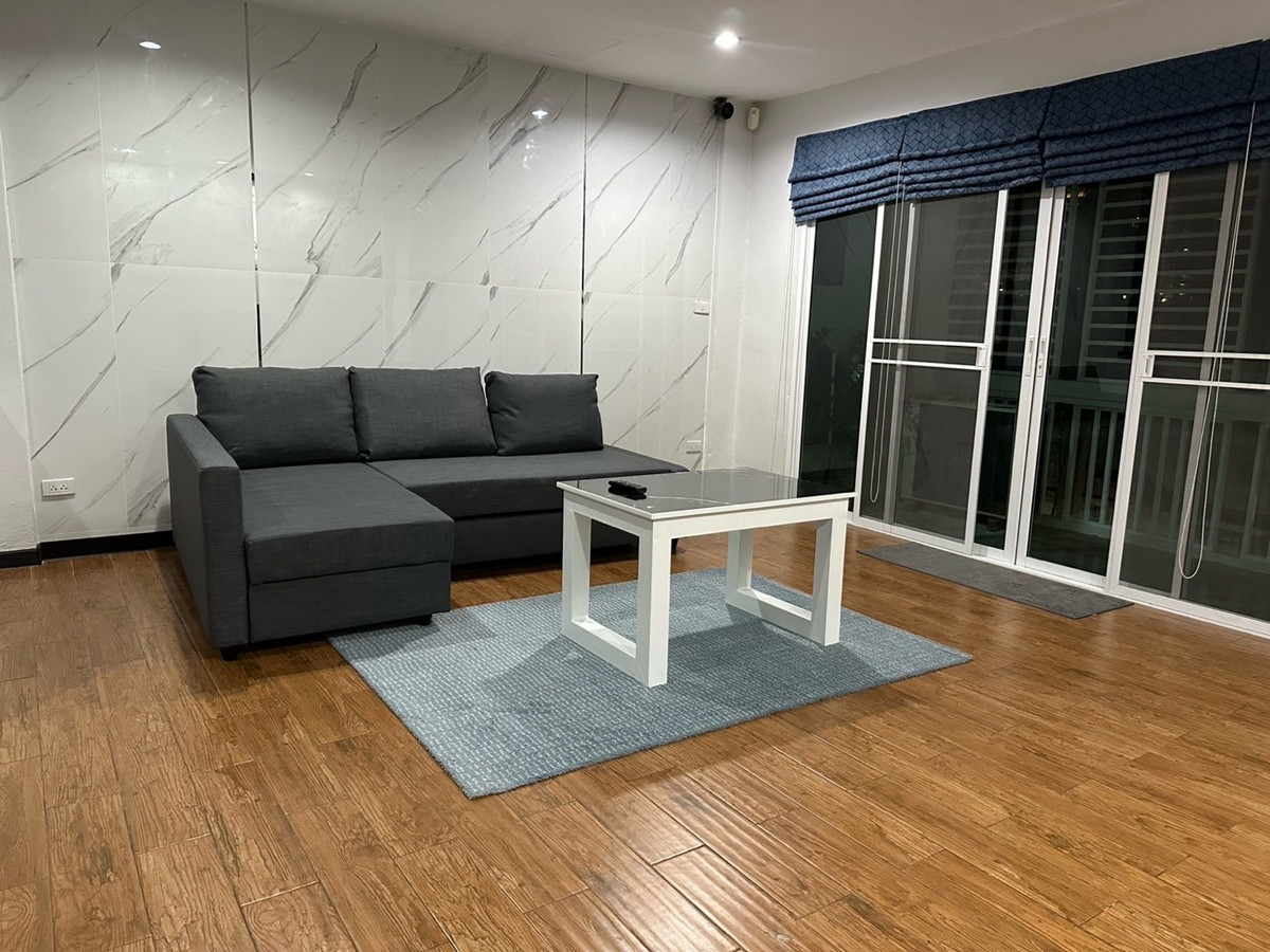 For RentTownhomeSukhumvit, Asoke, Thonglor : 📌Townhome for rent, Ekkamai location, near international schools.