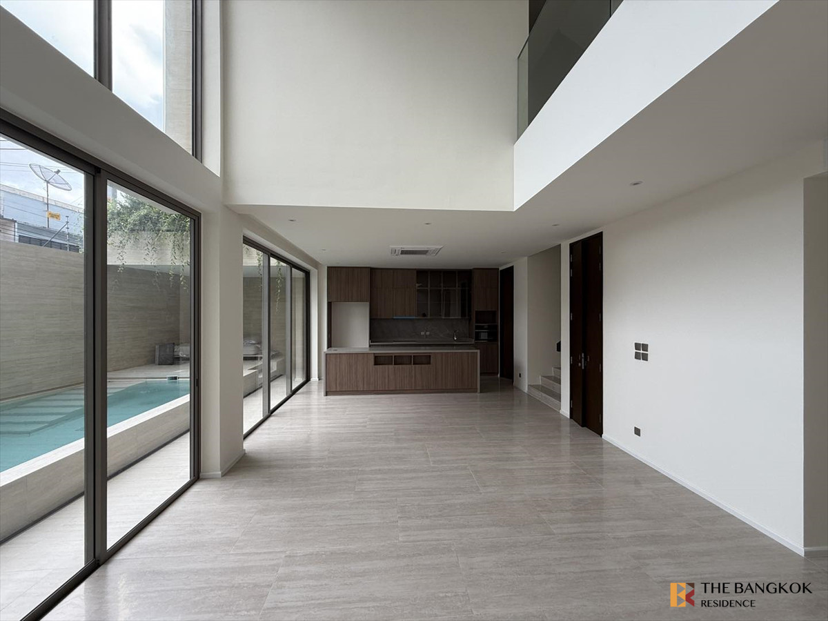 ขายบ้านสาทร นราธิวาส : 💎Rare House บ้านสุดหรู ระดับ Super Luxury 💎 สไตล์ Modern พร้อมสระว่ายส่วนตัว  - 🏡 Baan Chan Chan Road