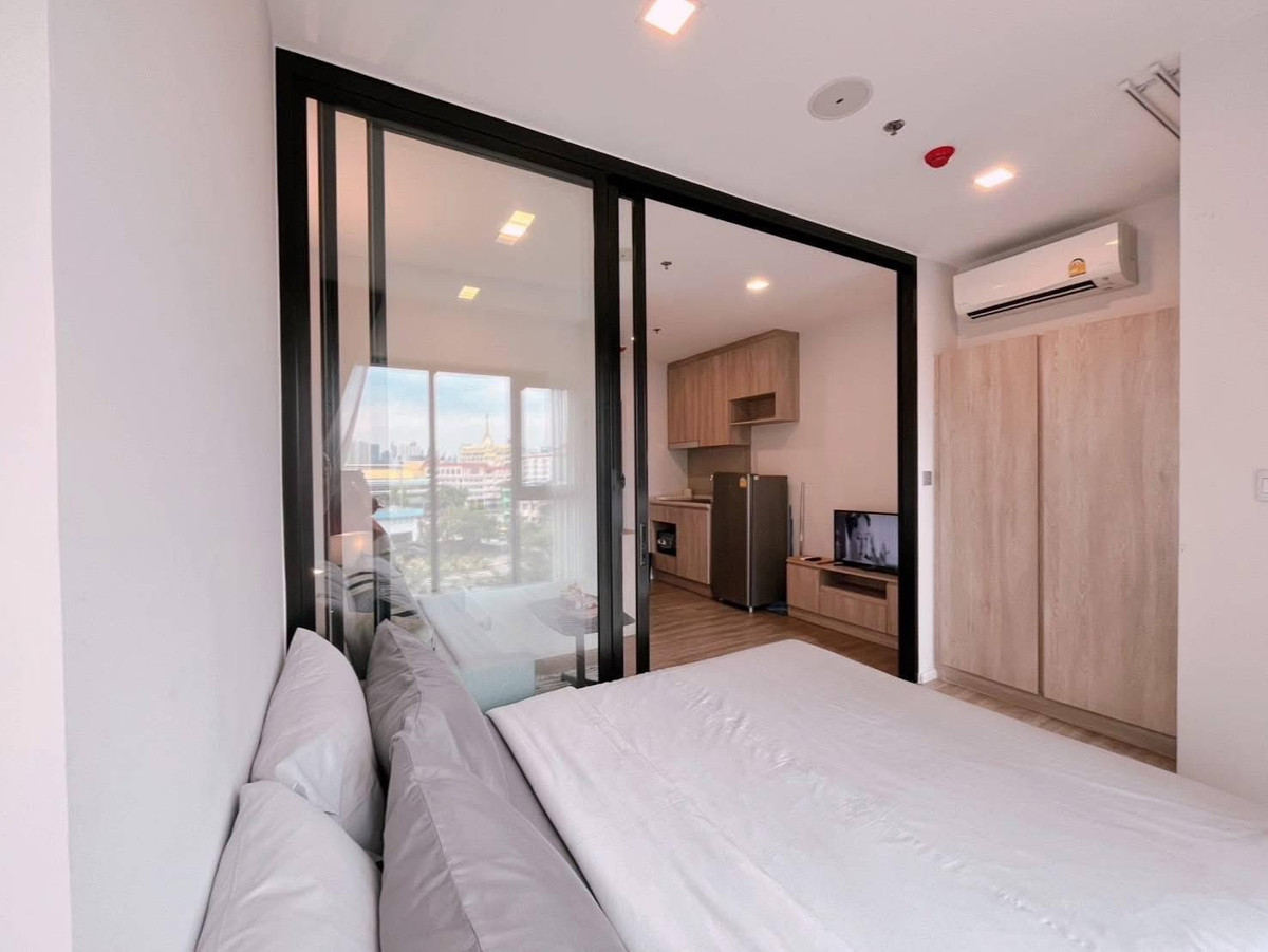 For RentCondoOnnut, Udomsuk : There is a shuttle bus to and from BTS On Nut with furniture.