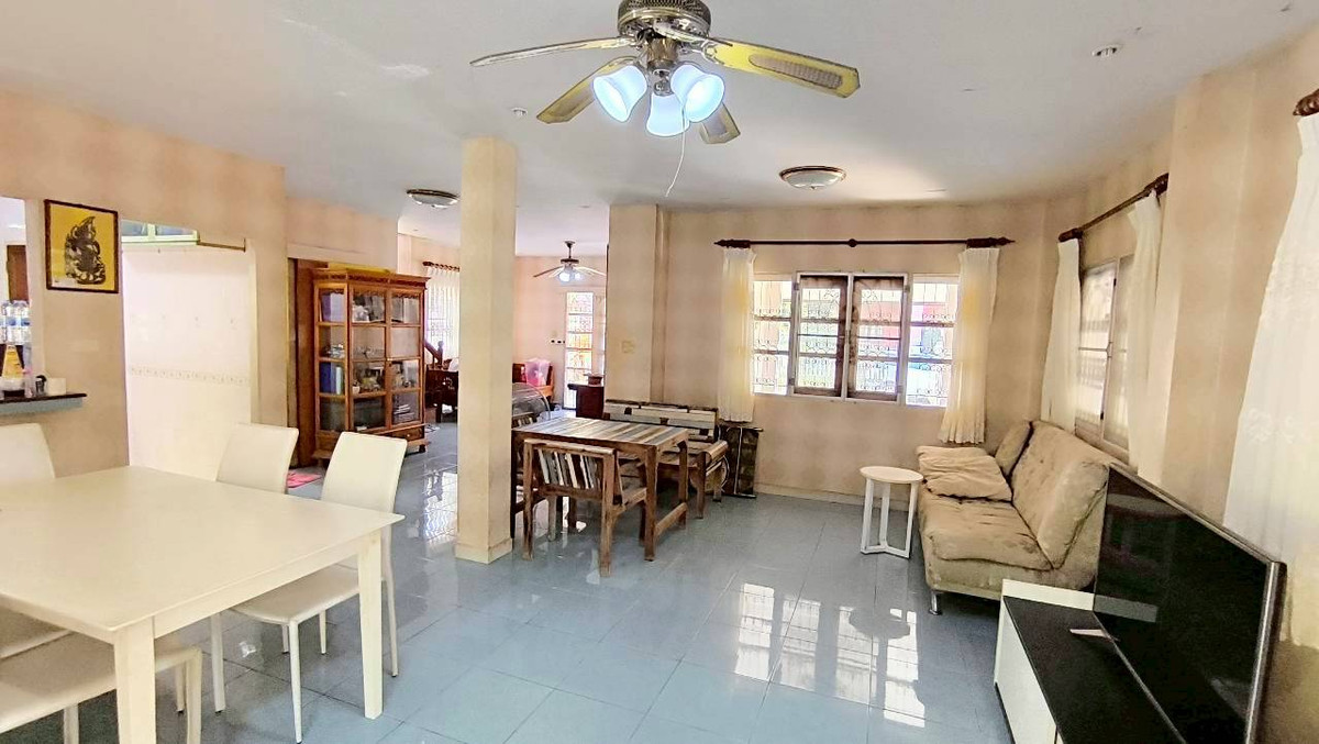 For SaleHousePhutthamonthon, Salaya : Baan Sri Supalai Single house for sale, 129.2 square meters, near Mahidol University, Salaya, Phutthamonthon, Salaya-Bang Len Road. Sri Supalai Village, Ban Mai Subdistrict, Bang Yai District, Nonthaburi, on the boundary between Nonthaburi and Nakhon Path