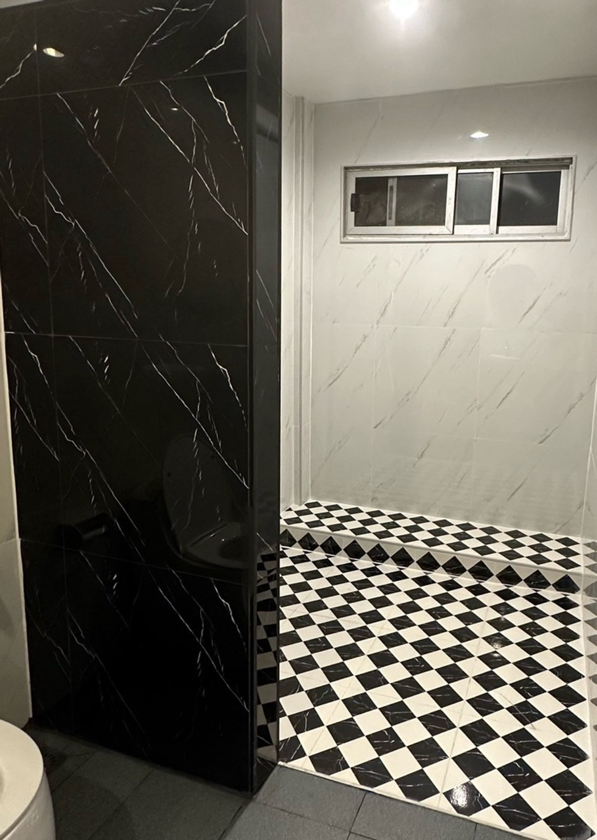 For RentTownhomeSukhumvit, Asoke, Thonglor : 📌Townhome for rent, Ekkamai location, near international schools.