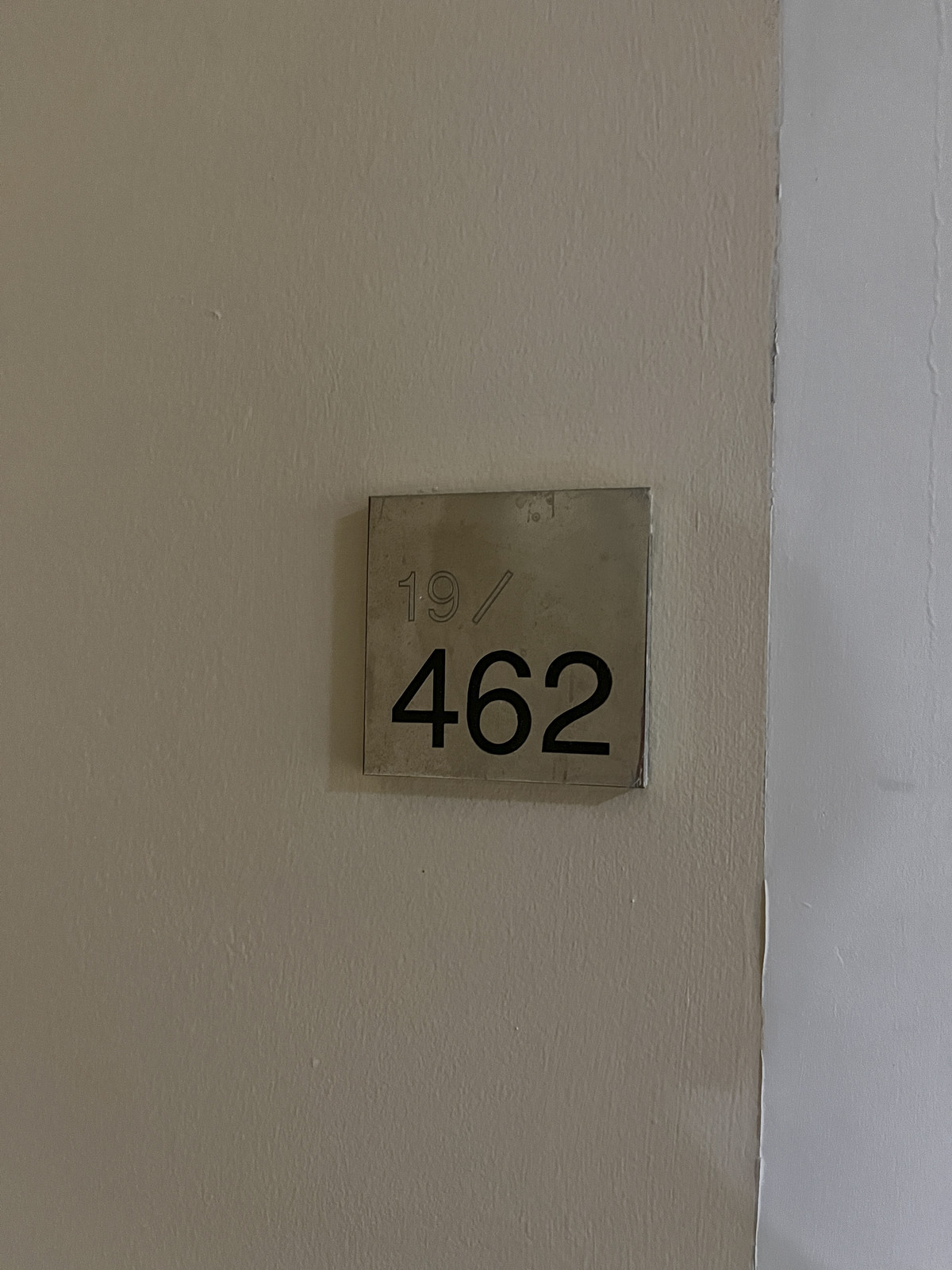 ขายคอนโดนานา : 🔥 FQ เจ้าของต้องการขายด่วน! Sukhumvit Suite ราคา 3.5 ล้าน ราคาดีสุดในตลาด ทักมาราคาอาจต่อรองได้อีก