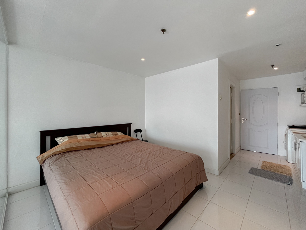 ขายคอนโดนานา : 🔥 FQ เจ้าของต้องการขายด่วน! Sukhumvit Suite ราคา 3.5 ล้าน ราคาดีสุดในตลาด ทักมาราคาอาจต่อรองได้อีก