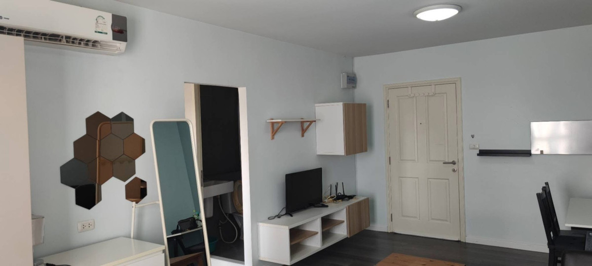 For RentCondoBangna, Bearing, Lasalle : Urgent‼️Beautiful room 🔥🔥🔥 For rent D Condo Campus Resort Bangna, beautiful room exactly as shown in the picture. Fully furnished + has a washing machine‼️Ready to move in (reply to chat very quickly)