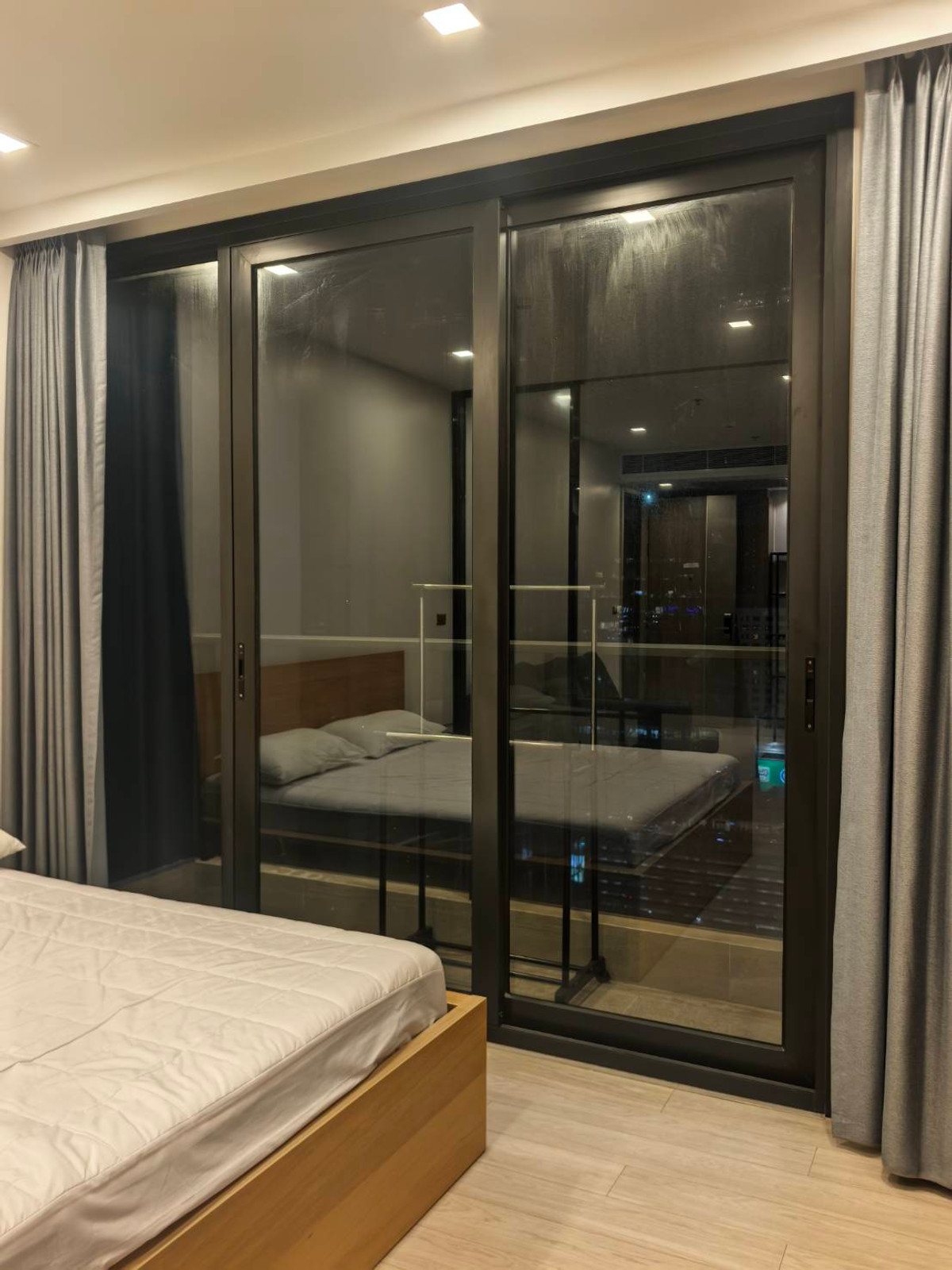 For RentCondoRama9, Petchburi, RCA : FOR RENT - 1 BEDROOM 41 SQ.M- READY TO MOVE IN - CALL NOW 094-641-5974