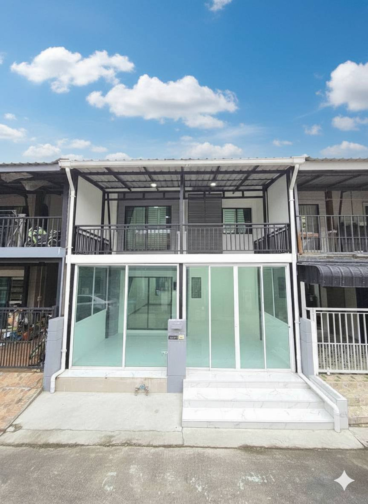 ขายทาวน์โฮมพัฒนาการ ศรีนครินทร์ : (รหัส HR220) ขายบ้านโครงการ Pruksa ville 57 pathanakarn พฤกษาวิลล์ 57 พัฒนาการ ใกล้MRT กลันตัน