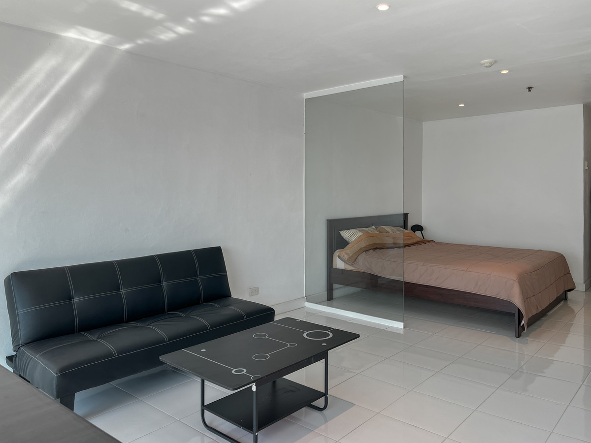 ขายคอนโดนานา : 🔥 FQ เจ้าของต้องการขายด่วน! Sukhumvit Suite ราคา 3.5 ล้าน ราคาดีสุดในตลาด ทักมาราคาอาจต่อรองได้อีก