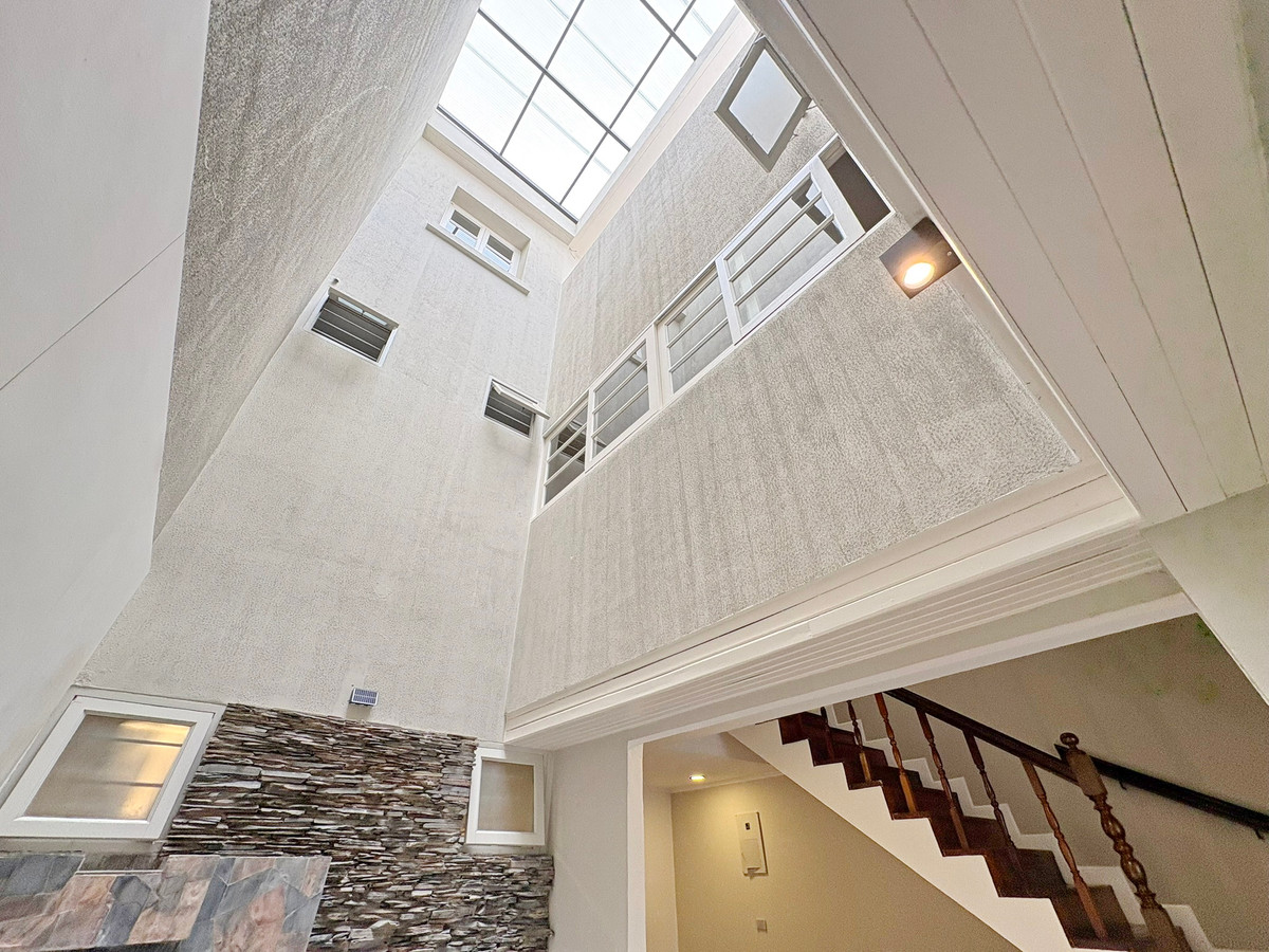 ขายทาวน์โฮมลาดพร้าว เซ็นทรัลลาดพร้าว : H0791♛♚ขาย ทาวน์โฮม 6 ห้องนอน⚝รัชดา-ลาดพร้าว♜MRTภาวนา∞099-5919653,065-9423251▚Line@sureresidence