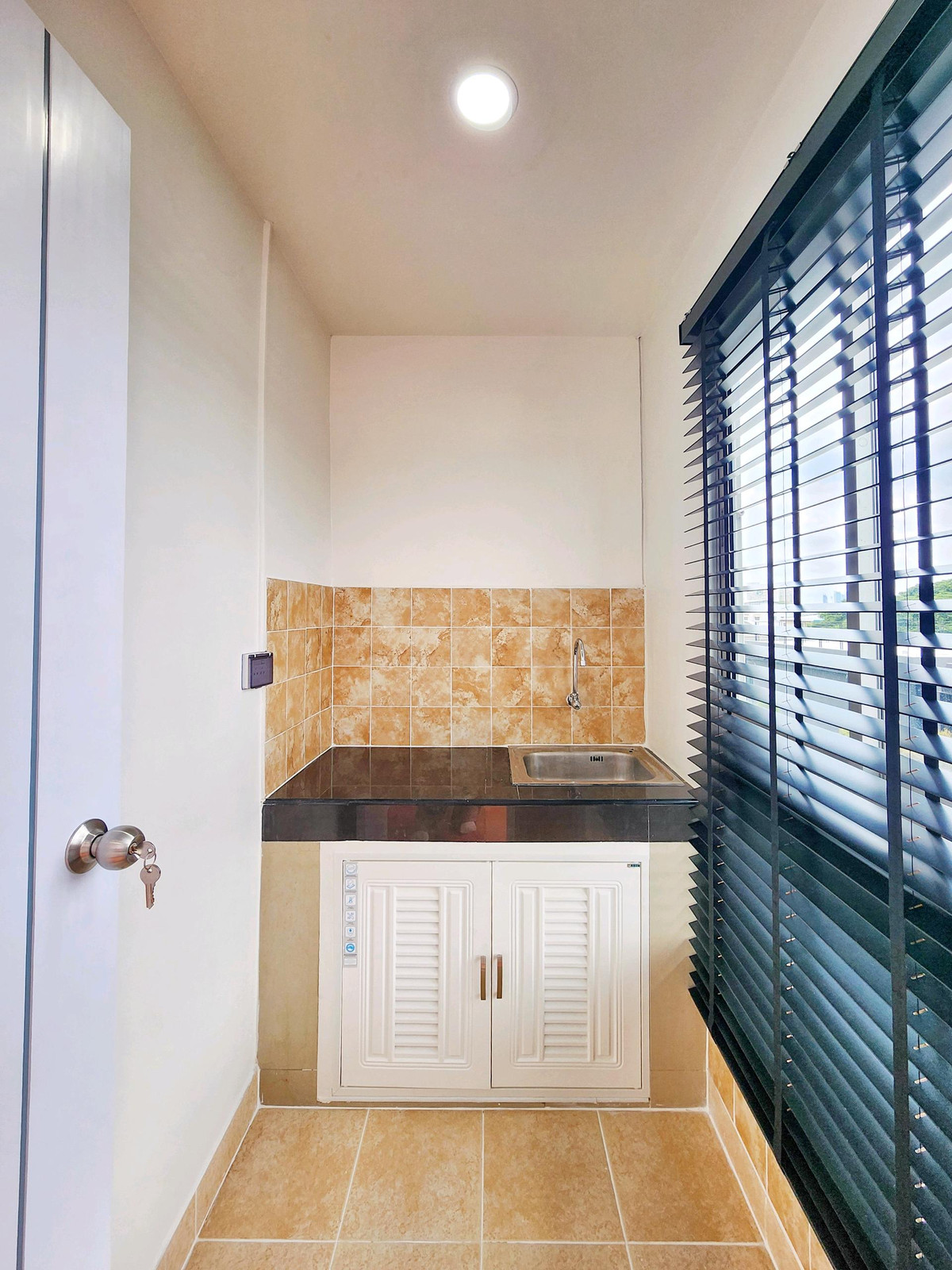 For SaleCondoBang Sue, Wong Sawang, Tao Pun : Condo in Prachachuen zone, oops!! Who is a health person? What clean things do you like? Lets take a look at this room. Colorful, very pleasing to the eyes with the Regent Home 6/1 project. Installments starting at only 5,xxx baht/month, salary 15,000