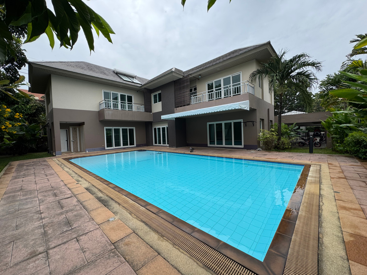 ขายบ้านแจ้งวัฒนะ เมืองทอง : ขายบ้านเดี่ยว นิชดาธานี โครงการ Lake view สระว่าน้ำส่วนตัว 5 ห้องนอน 7 ห้องน้ำ 248 ตร.ว. 