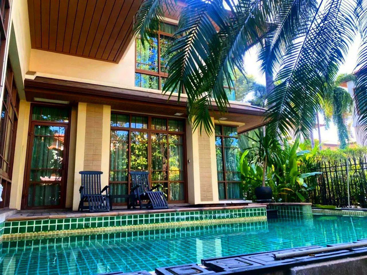 บ้านอ่อนนุช อุดมสุข : บ้านแสนสิริ สุขุมวิท 67 ⭐️ พูลวิลล่าหรู 2 ชั้น แปลงมุม