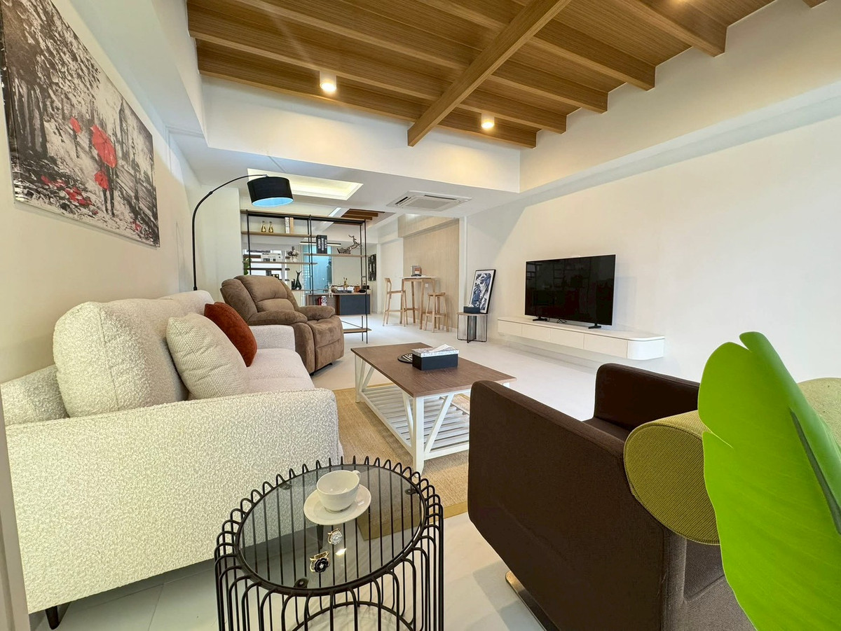 For SaleTownhomeSukhumvit, Asoke, Thonglor : LTH13940 – Townhouse for Sale | Sukhumvit 71 | 170 sqm | 2 Beds 2 Baths | Near BTS Phra Khanong | 9.5 MB | Townhouse for sale Sukhumvit 71