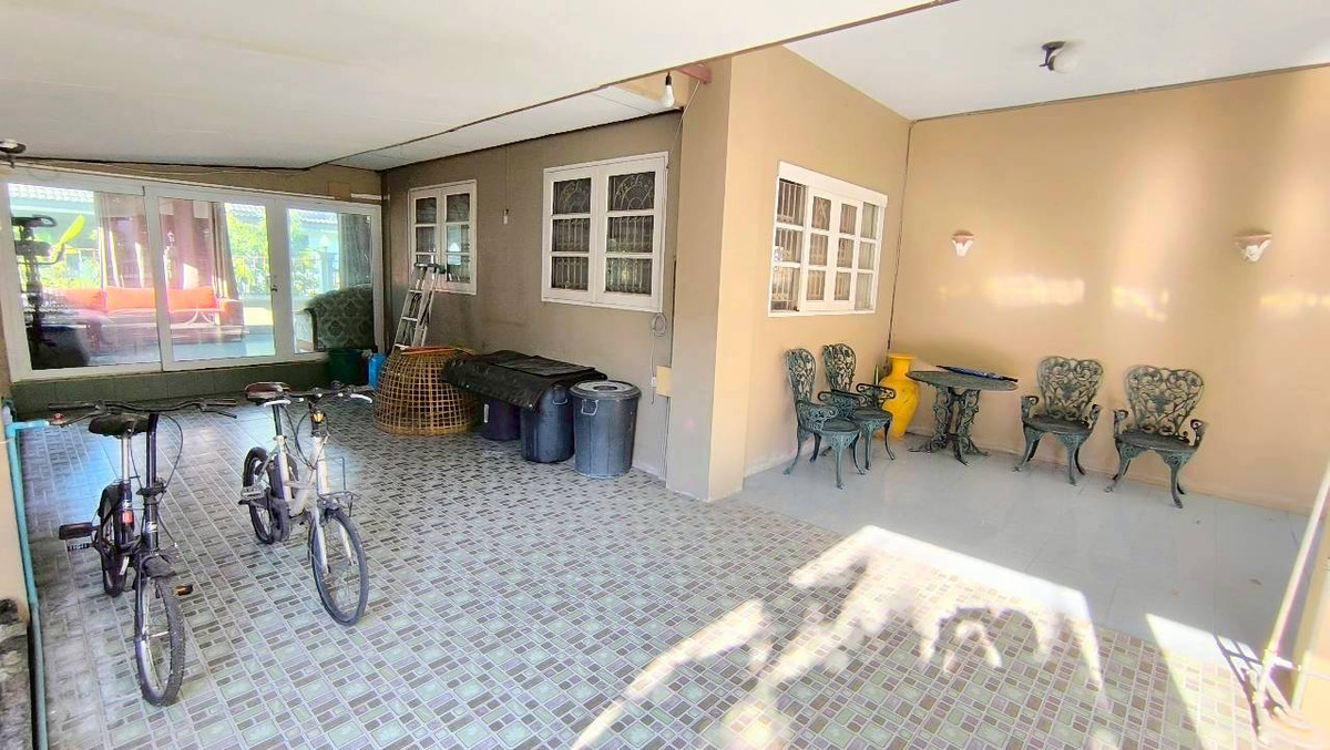 For SaleHousePhutthamonthon, Salaya : Baan Sri Supalai Single house for sale, 129.2 square meters, near Mahidol University, Salaya, Phutthamonthon, Salaya-Bang Len Road. Sri Supalai Village, Ban Mai Subdistrict, Bang Yai District, Nonthaburi, on the boundary between Nonthaburi and Nakhon Path