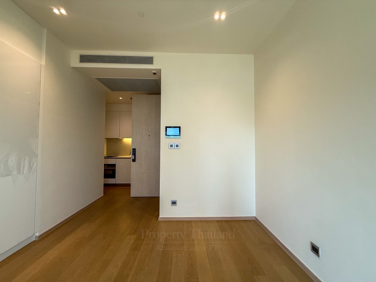 ขายคอนโดสุขุมวิท อโศก ทองหล่อ : โปรสิ้นปี 🔥 The Strand Thonglor 1 ห้องนอน คอนโดหรู ราคา 14.88 ลบ. เท่านั้น 