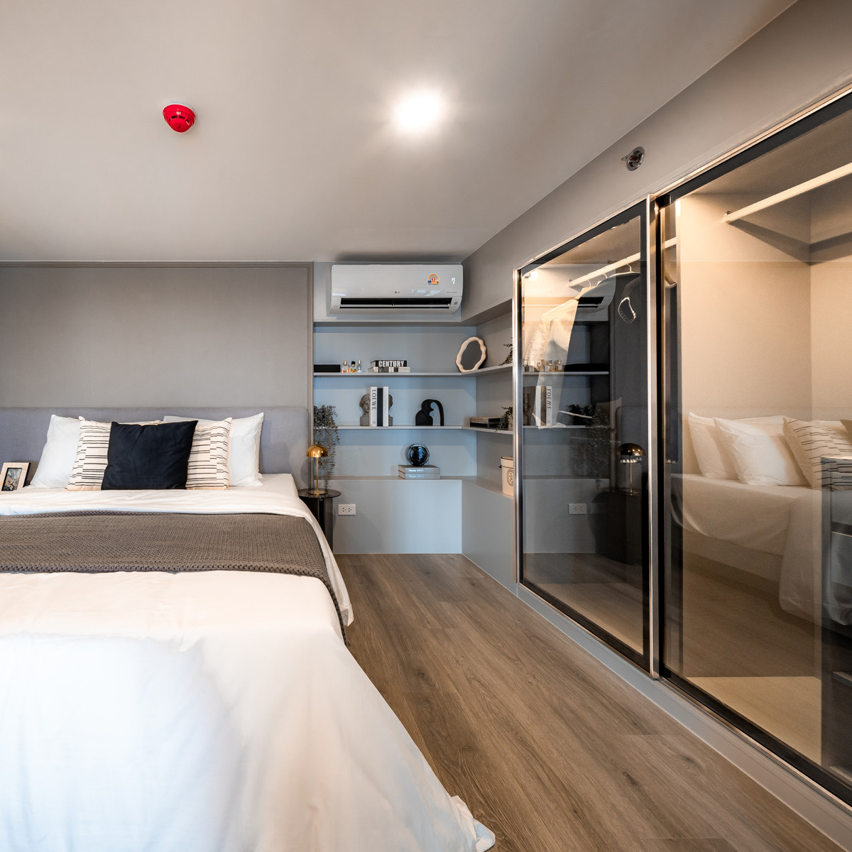 ขายคอนโดอ่อนนุช อุดมสุข : ขายคอนโด KnightsBridge Space สุขุมวิท–พระราม 4 ทำเล CBD