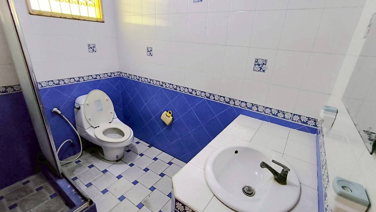 For SaleHousePhutthamonthon, Salaya : Baan Sri Supalai Single house for sale, 129.2 square meters, near Mahidol University, Salaya, Phutthamonthon, Salaya-Bang Len Road. Sri Supalai Village, Ban Mai Subdistrict, Bang Yai District, Nonthaburi, on the boundary between Nonthaburi and Nakhon Path