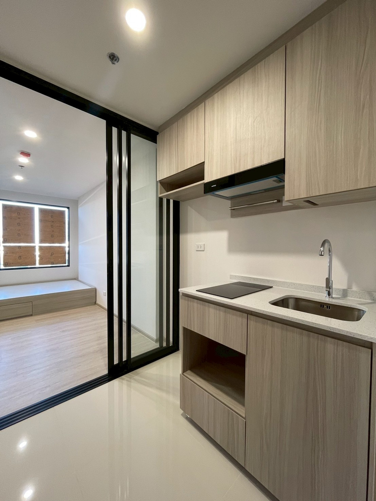 ขายคอนโดสมุทรปราการ สำโรง : ขายคอนโด 1 Bedroom พร้อมอยู่ Origin Plug & Play E22 Station