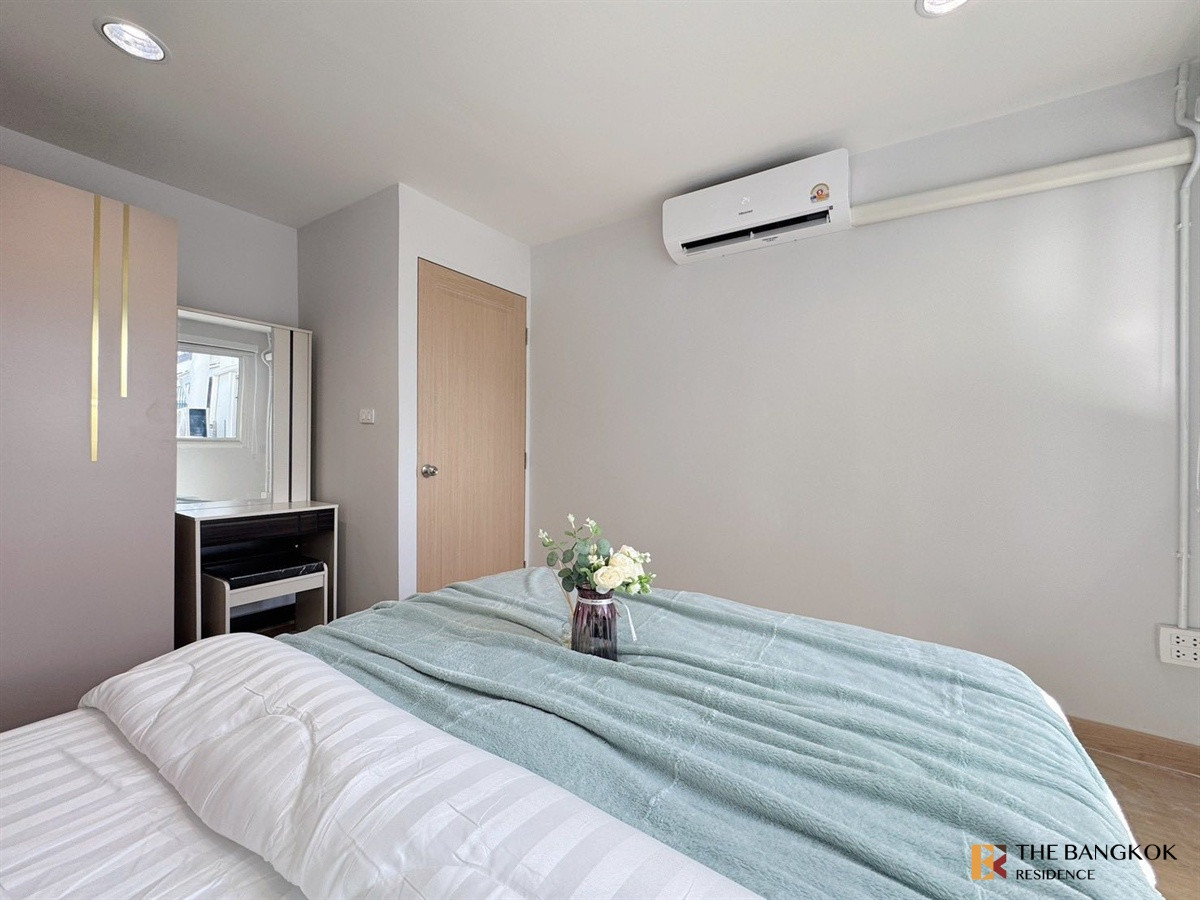 ให้เช่าบ้านรัชดา ห้วยขวาง :  House Area Lat Phrao 🏡 Private Pool ใกล้ MRT สุทธิสาร 