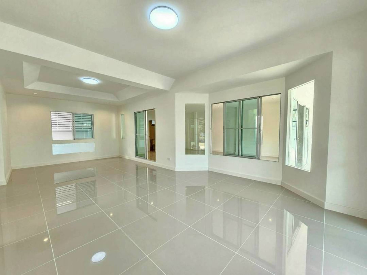 For SaleHouseNonthaburi, Bang Yai, Bangbuathong : For Sale House , Pruklada Wongwaen - Rattanathibet , newly renovated , MRT-Talad Bang Yai , Bang Mae Nang , Bang Yai , Nonthaburi , CX-142966