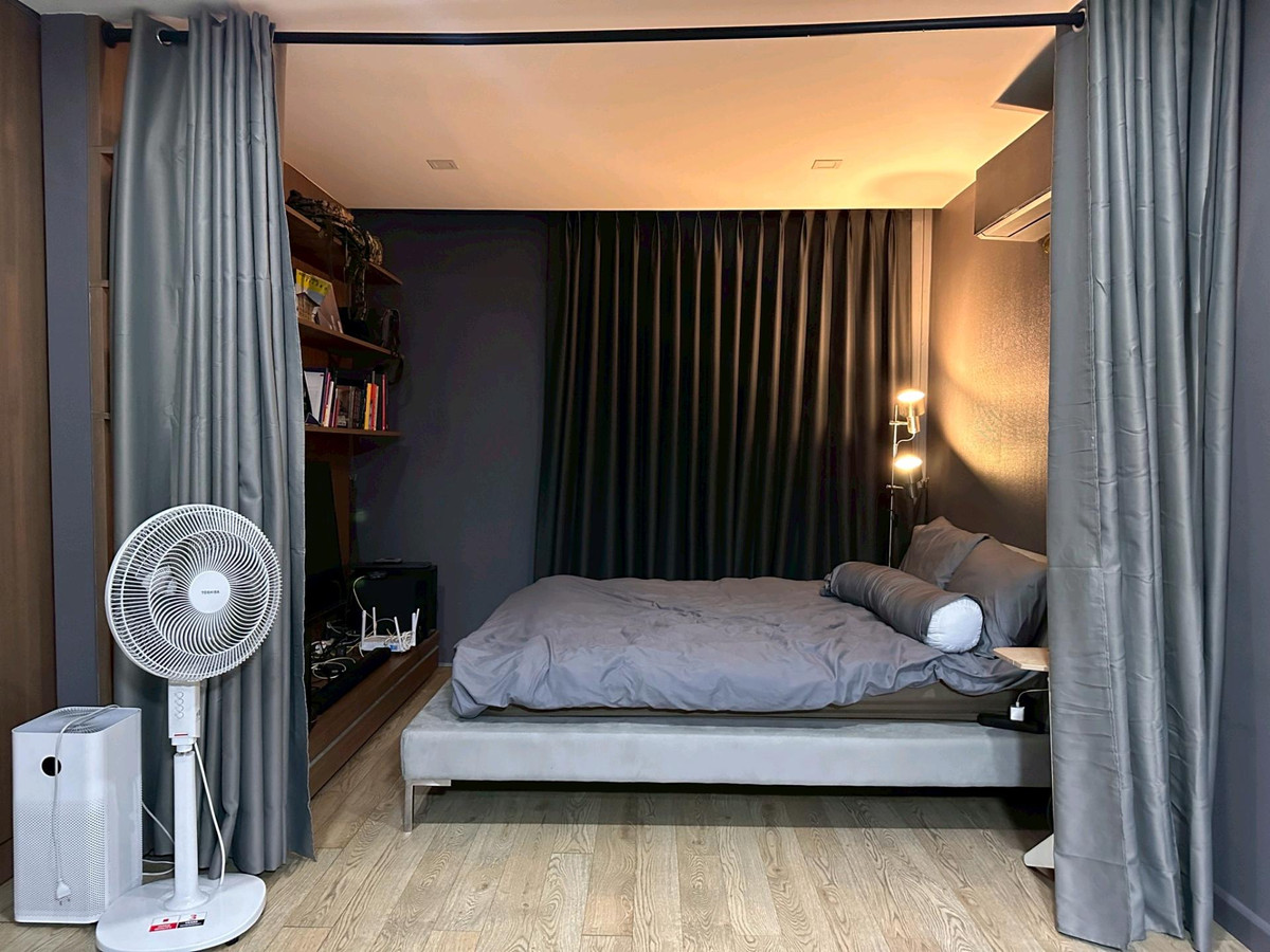 For SaleCondoChokchai 4, Ladprao 71, Ladprao 48, : Condo for sale Communuune80, size 70 sq m, price only 3.09 million baht.