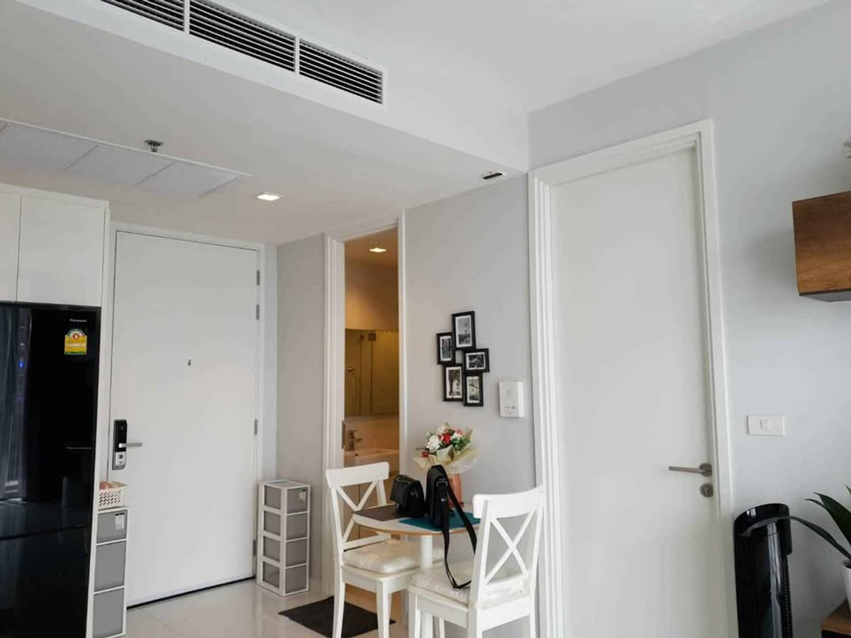 For RentCondoSathorn, Narathiwat : 🏙️ Luxury condo for rent, Nara 9 (Nara 9), in the heart of CBD Sathorn, beautiful room, good location, near Sathorn, convenient travel, suitable for people working in the city!