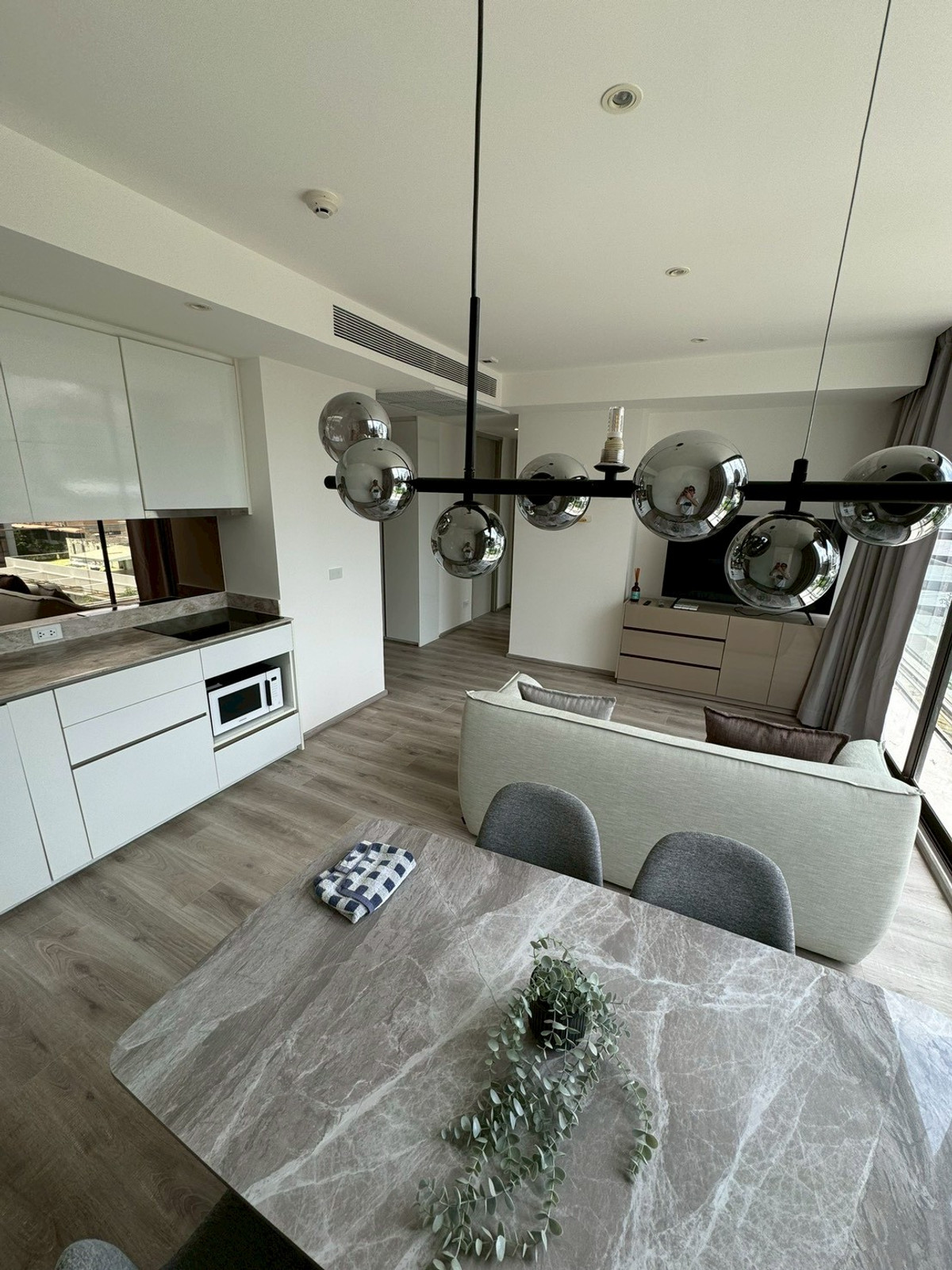 ให้เช่าคอนโดสุขุมวิท อโศก ทองหล่อ : LTHC13943 – Condo for Rent | Fynn Asoke | 69 sqm | 2 Beds 2 Baths | Near BTS Asoke | 55K/Month | คอนโดให้เช่า ฟินน์ อโศก