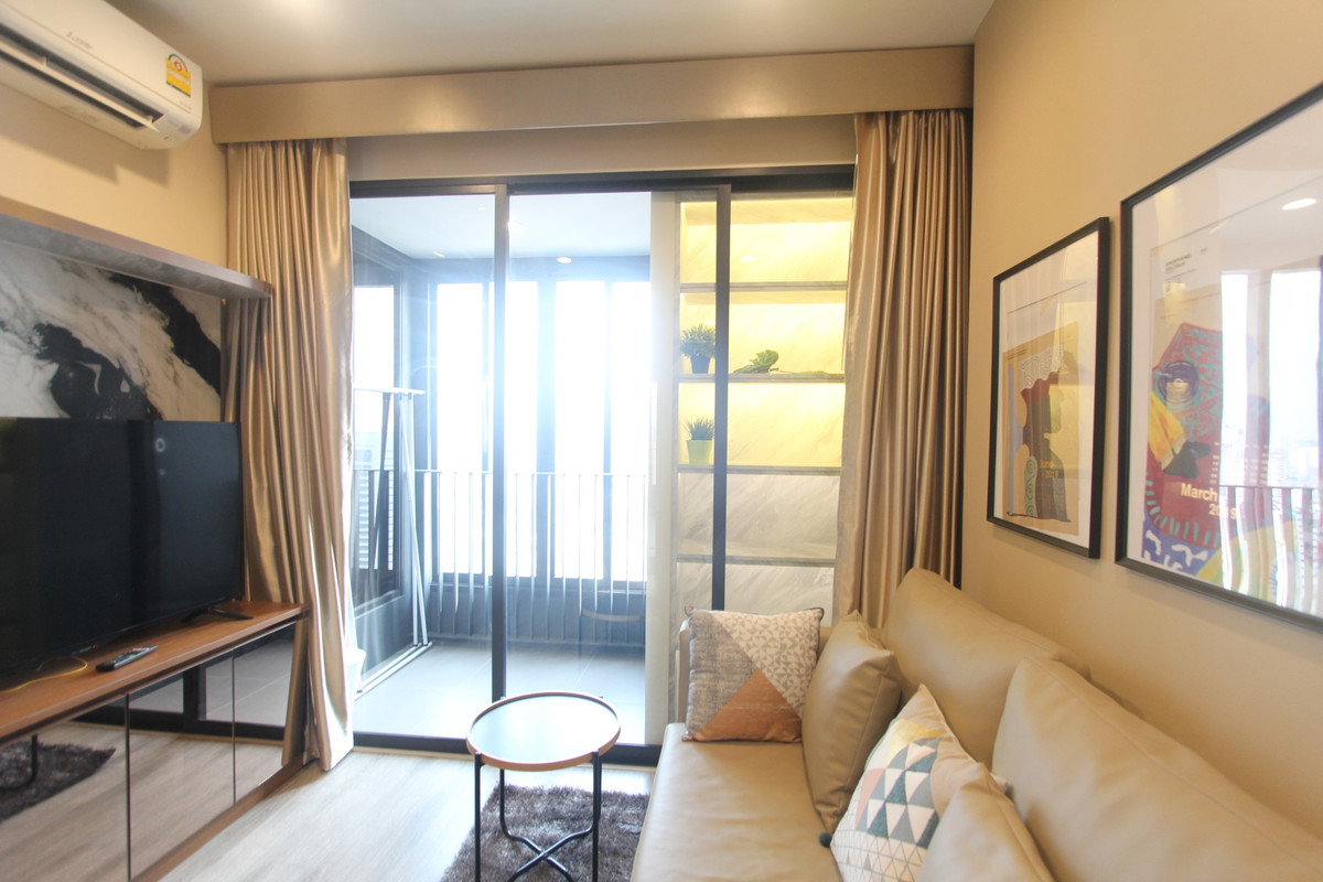 ขายคอนโดพระราม 9 เพชรบุรีตัดใหม่ RCA : 🔥 ขาย 🔥 ไอดีโอ โมบิ อโศก - Ideo Mobi Asoke / 1 ห้องนอน ZC077