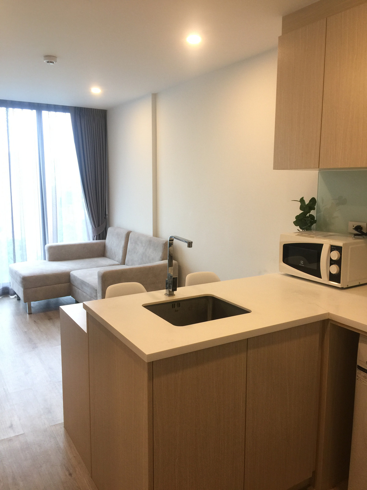 ให้เช่าคอนโดอ่อนนุช อุดมสุข : ให้เช่า คอนโดแถวอ่อนนุช  1 ห้องนอน เฟอร์ครบ เครื่องใช้ไฟฟ้าครบ ใกล้ BTS