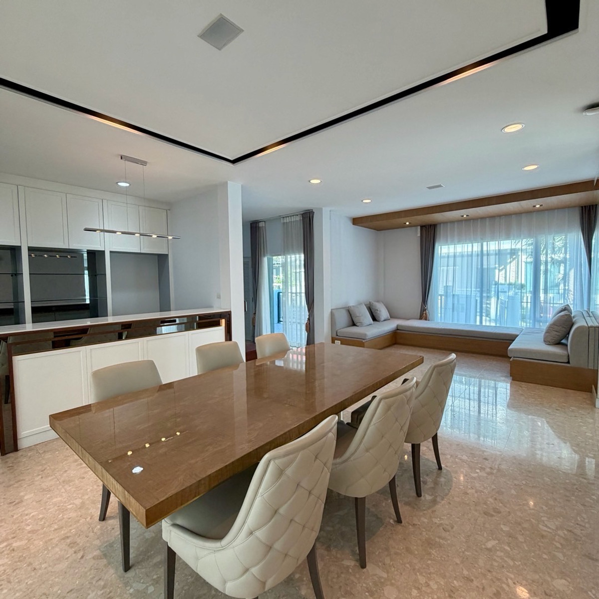 HousePattanakan, Srinakarin : 3-storey luxury detached house, Grand Bangkok Boulevard project, Rama 9 - Srinakarin (Krungthep Kreetha) 🏡 next to Wellington College international school, near the golf course.