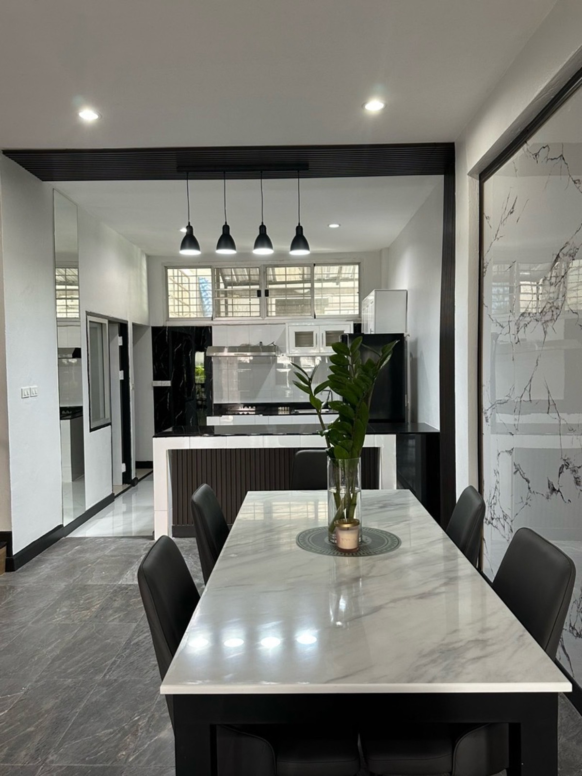 For RentTownhomeSukhumvit, Asoke, Thonglor : 📌Townhome for rent, Ekkamai location, near international schools.