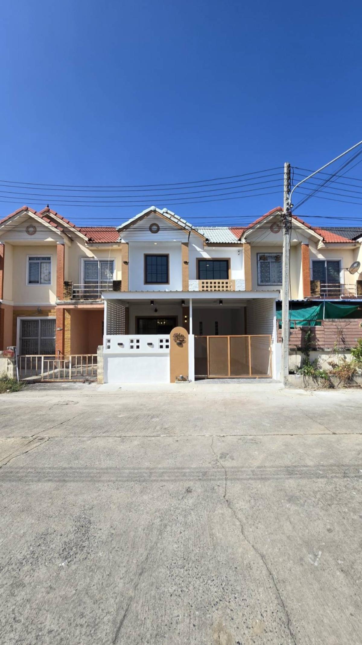 ขายทาวน์โฮมพุทธมณฑล ศาลายา : ขายทาวน์เฮ้าส์/ทาวน์โฮม  สิวารัตน์ 10 บางแขม บางแขม เมืองนครปฐม นครปฐม CX-140514