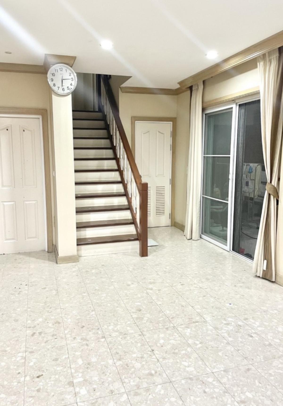 ขายบ้านปิ่นเกล้า จรัญสนิทวงศ์ : ขายลัดดารมย์ ราชพฤกษ์-ปิ่นเกล้า ห้องมุม ตลิ่งชัน เขต ตลิ่งชัน กรุงเทพ CX-140531