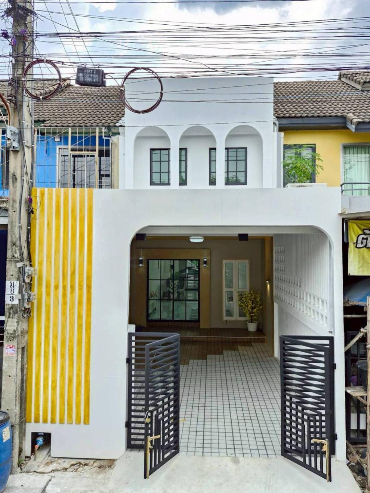 For SaleTownhomePathum Thani,Rangsit, Thammasat : For Sale Townhouse/Townhome  , Cattleya Ville , newly renovated , Lat Sawai , Lam Luk Ka , Pathum Thani , CX-140047