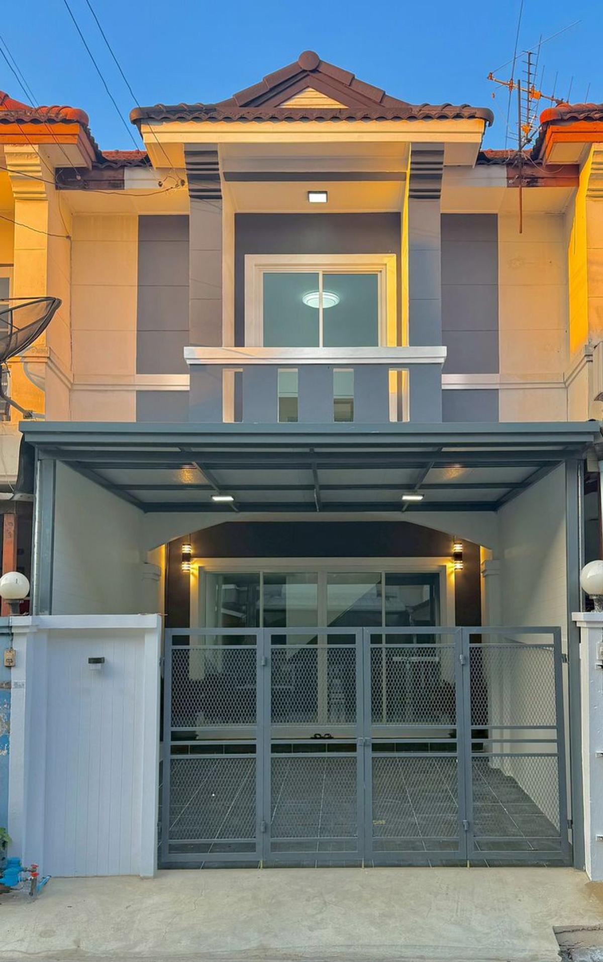 ขายทาวน์โฮมนนทบุรี บางใหญ่ บางบัวทอง : ขายทาวน์เฮ้าส์/ทาวน์โฮม  บ้านพุทธชาด บางรักใหญ่ รีโนเวทใหม่ บางรักใหญ่ บางบัวทอง นนทบุรี CX-129474