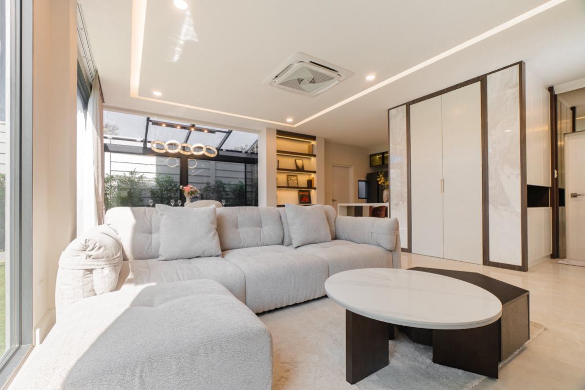 For SaleHousePattanakan, Srinakarin : For Sale House , Baan Klang Muang The Edition Srinakarin - Suanluang , Dok Mai , Prawet , Bangkok , CX-140548