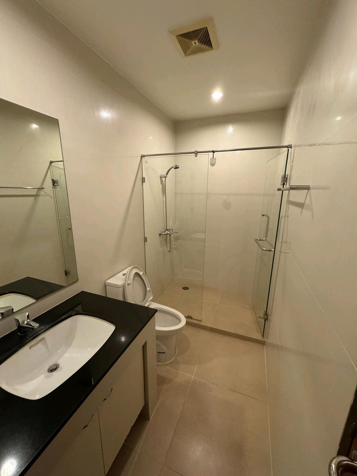 For RentCondoRamkhamhaeng, Hua Mak : 🔥 For rent The Wellington Ramkhamhaeng 40 🔥 📍 near the Yellow Line Srikreetha Station 🚆