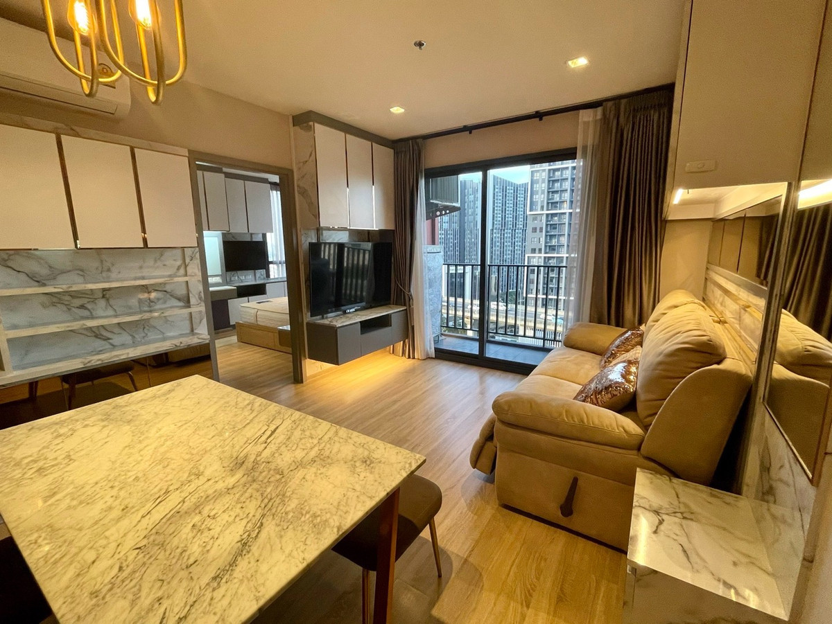 คอนโดพระราม 9 เพชรบุรีตัดใหม่ RCA : ปล่อยเช่า The Base Garden Rama9 2 ห้องนอน สวยๆ