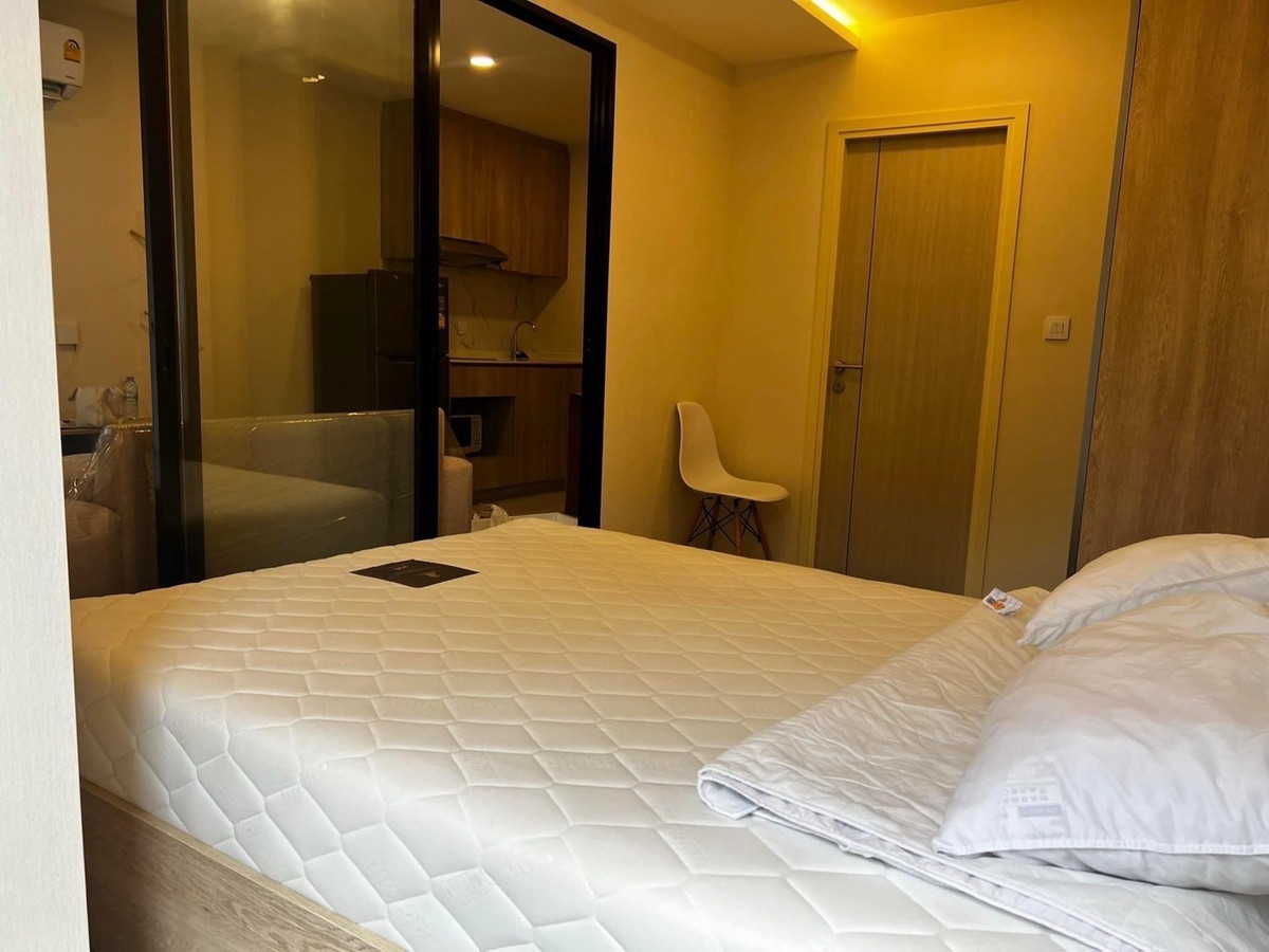 For RentCondoOnnut, Udomsuk : For rent IKON S77 30 sq m, 3rd floor, condo near BTS On Nut. There is a BTS shuttle, good central area, fully furnished, ready to move in, price 13,000 baht.