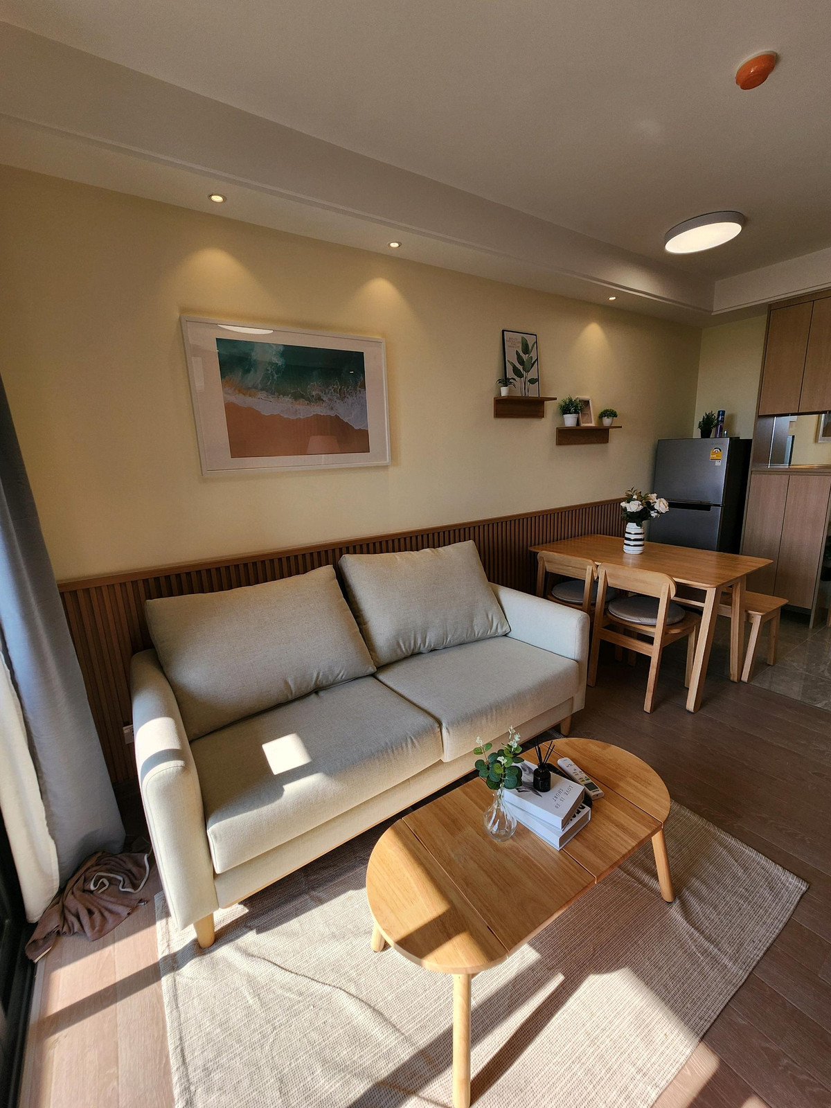 ขายคอนโดสาทร นราธิวาส : ขายด่วน ✨ Regal Sathon - Naradhiwas ✨ เฟอร์นิเจอร์ และ เครื่องใช้ไฟฟ้าครบ ใกล้ BTS ช่องนนทรี