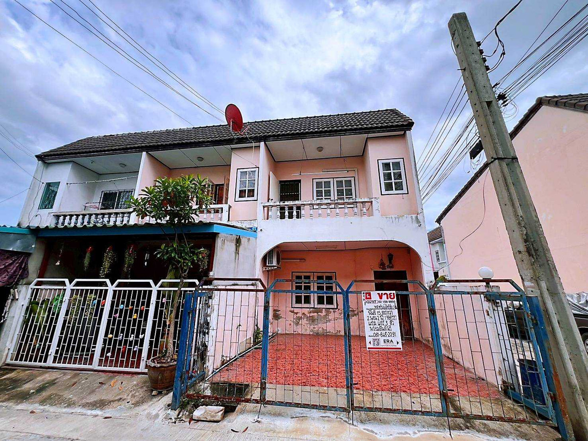 ขายทาวน์โฮมแจ้งวัฒนะ เมืองทอง : ขายทาวน์เฮ้าส์ 2 ชั้น ราคาดี ทำเลเยี่ยม เดินทางสะดวก ใกล้เทศบาลปากเกร็ด ซ.ขจรเนติยุทธ7 แจ้งวัฒนะ ปากเกร็ด5 นนทบุรี